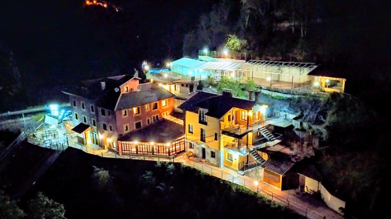 Apartamentos Aguasaliu Ponga Zewnętrze zdjęcie